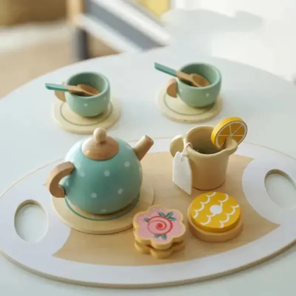 Elegante Juego de Té Madera para Niños vista desde arriba